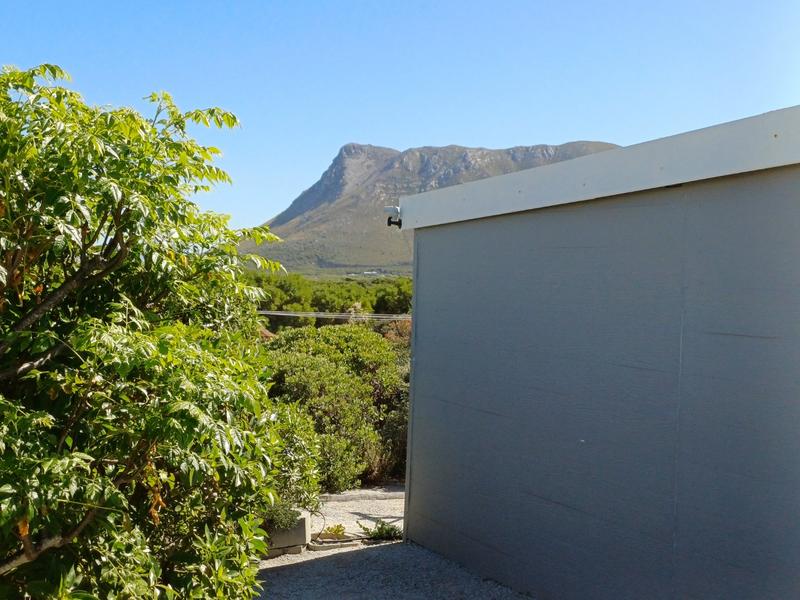 2 Bedroom Property for Sale in Kleinbaai Western Cape